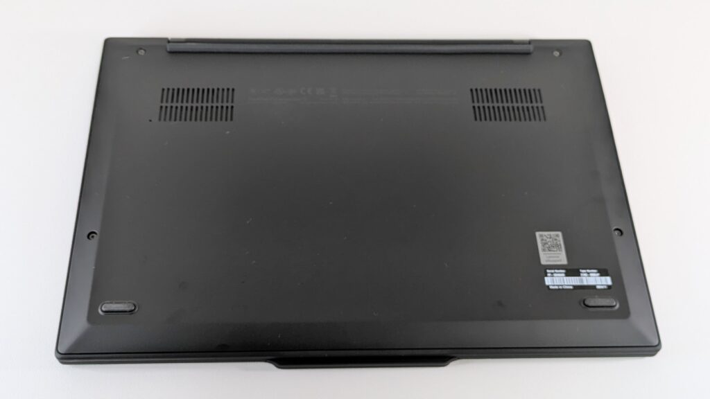 ThinkPad X1 Carbon Gen 13 Aura Edition 背面