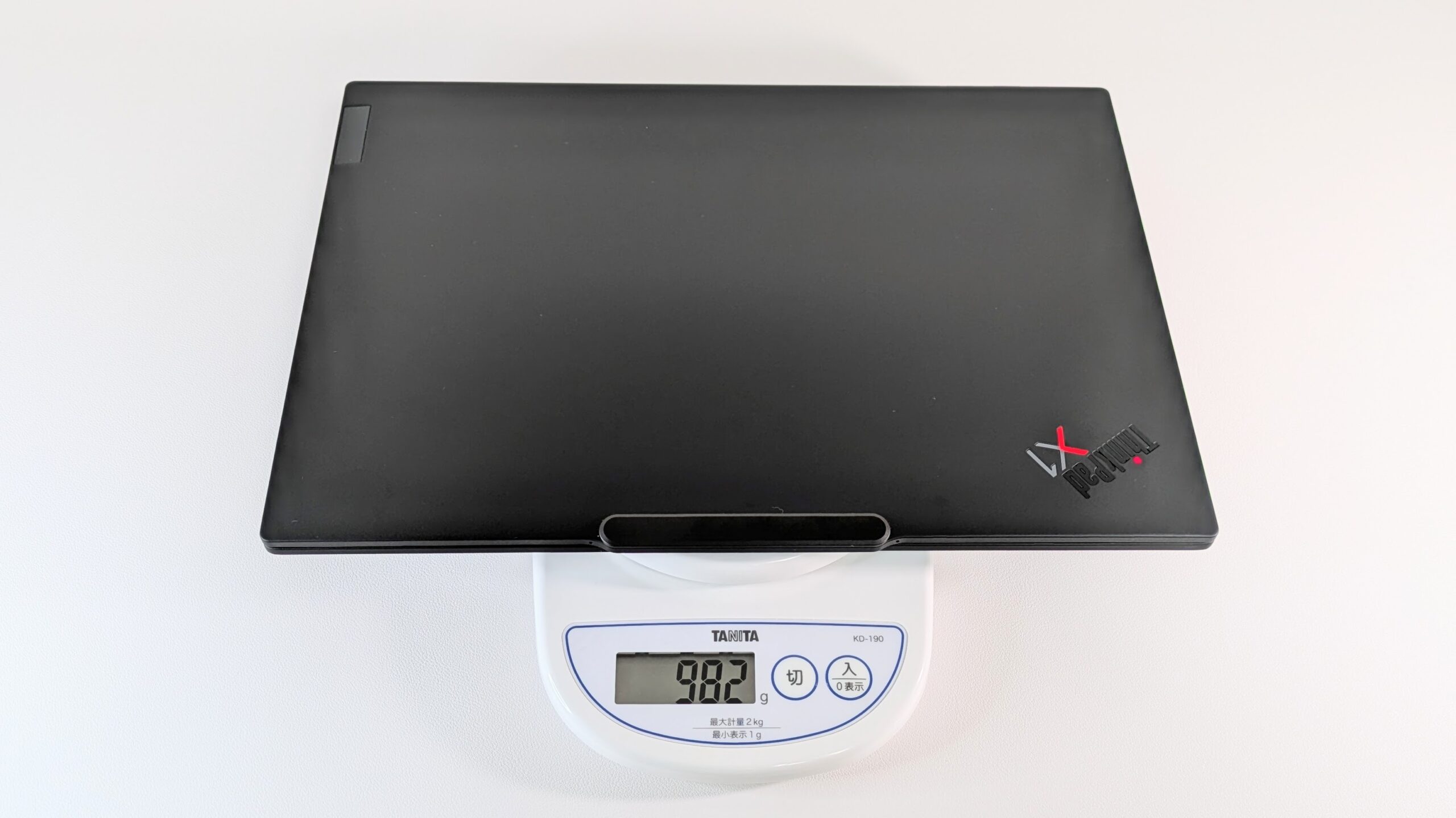 ThinkPad X1 Carbon Gen 13 Aura Edition 重量