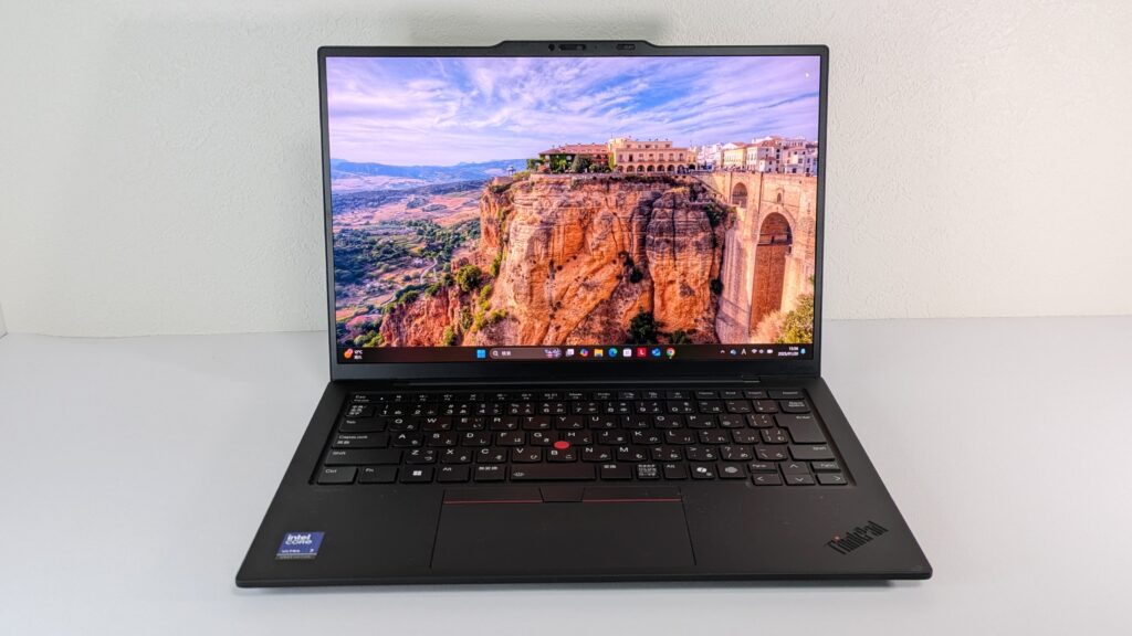 ThinkPad X1 Carbon Gen 13 Aura Edition 正面